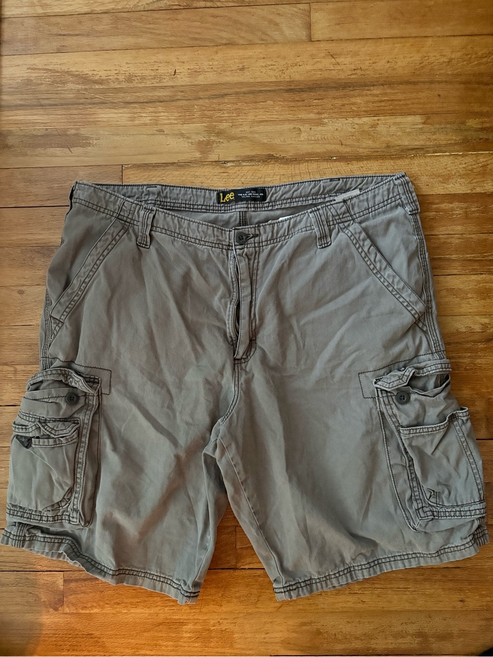 Lee Men's Cargo Shorts — Gray Olive